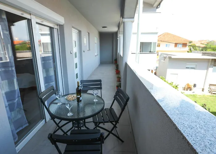 Appartement David Two Bdr With Parking *