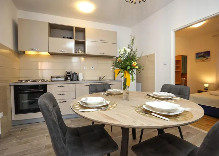 David Two Bdr With Parking Appartement Zadar