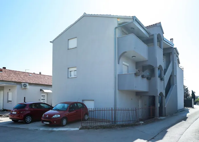 David Two Bdr With Parking Zadar