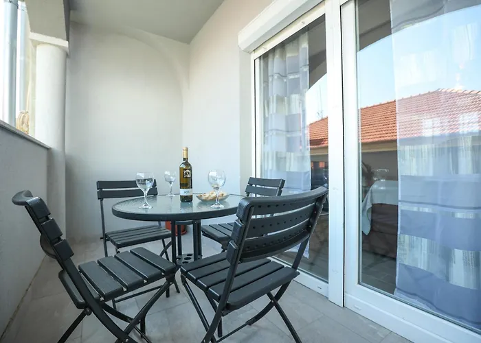 Apartament David Two Bdr With Parking