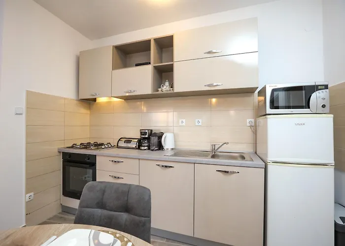 Lejlighed David Two Bdr With Parking *