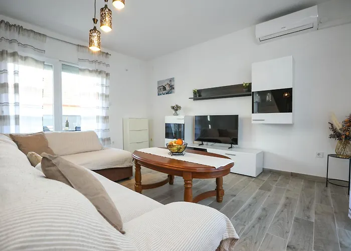 David Two Bdr With Parking * Zadar