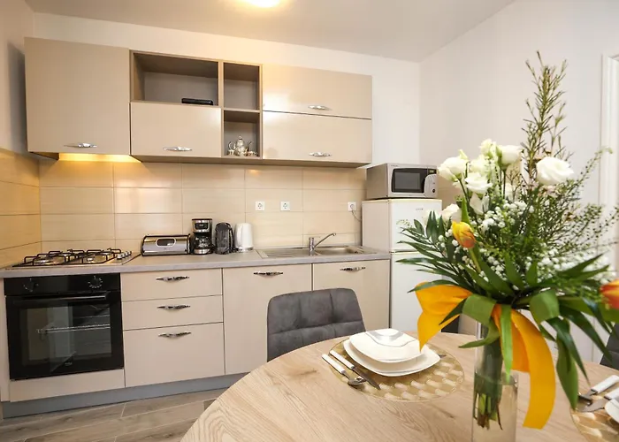 David Two Bdr With Parking Apartament Zadar